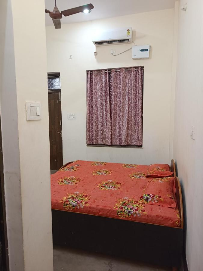 Kushinagar Kamla Guest House المظهر الخارجي الصورة